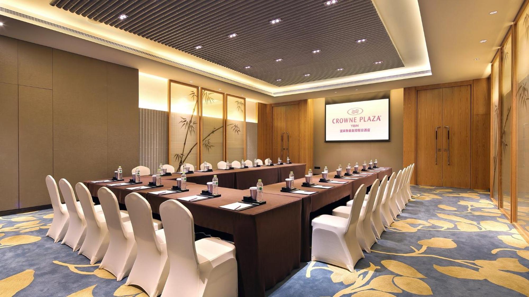 Hotel Crowne Plaza Yibin By Ihg Esterno foto