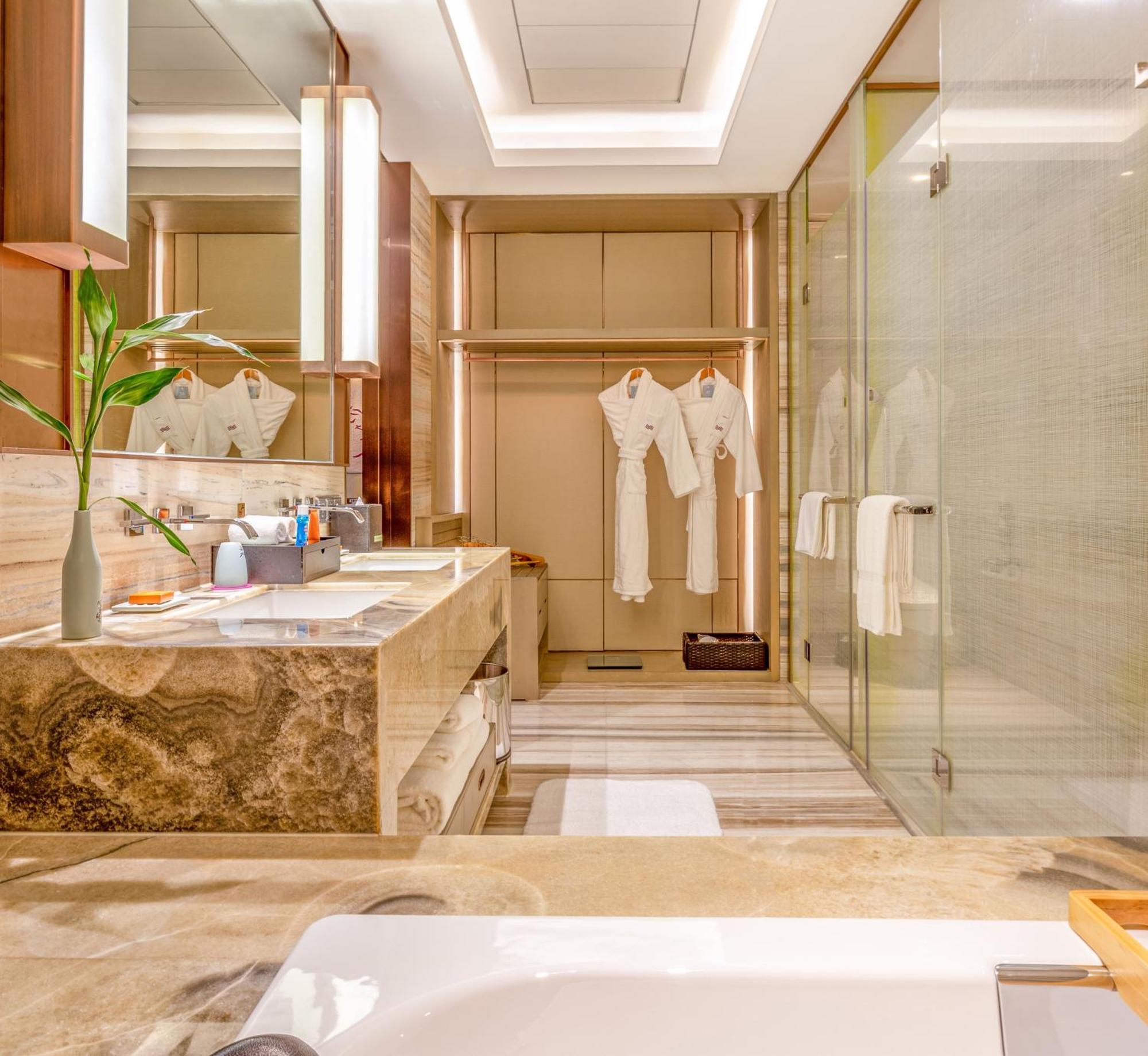 Hotel Crowne Plaza Yibin By Ihg Esterno foto