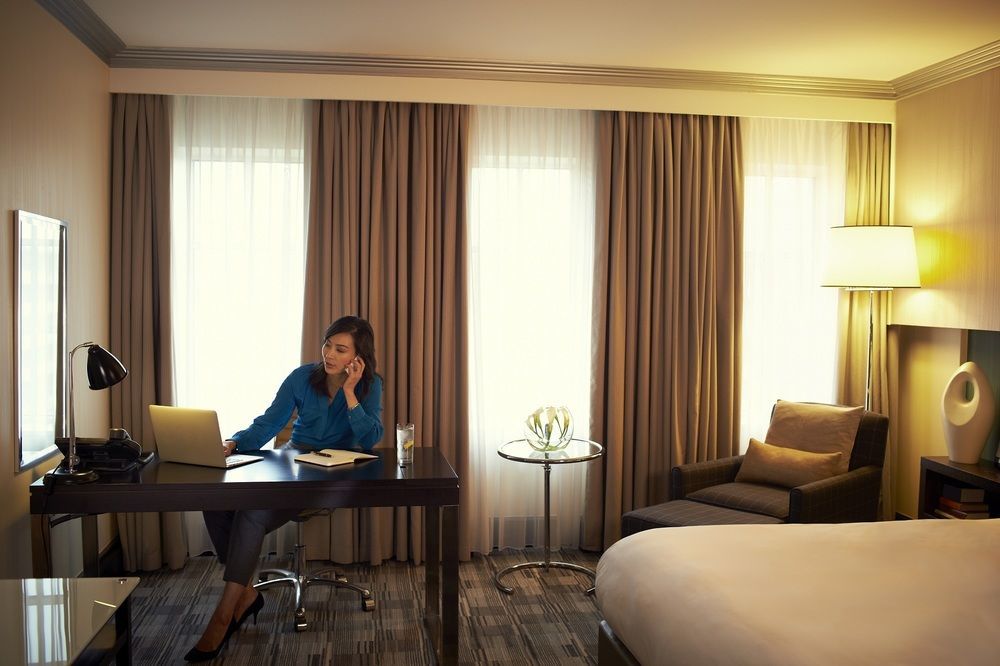Hotel Crowne Plaza Yibin By Ihg Esterno foto